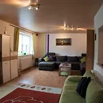 Apartment Ferienwohnung Finningen